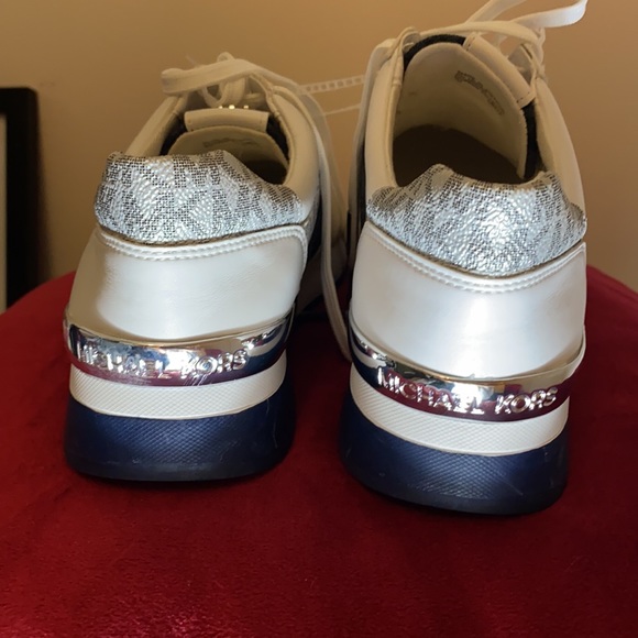 MICHAEL KORS Shoes - Picture 4 of 4